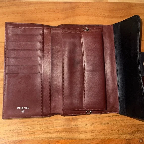 🐝🐝SOLD🐝🐝CHANEL Classic Long Black Quilted Caviar Leather Wallet - Picture 4 of 9